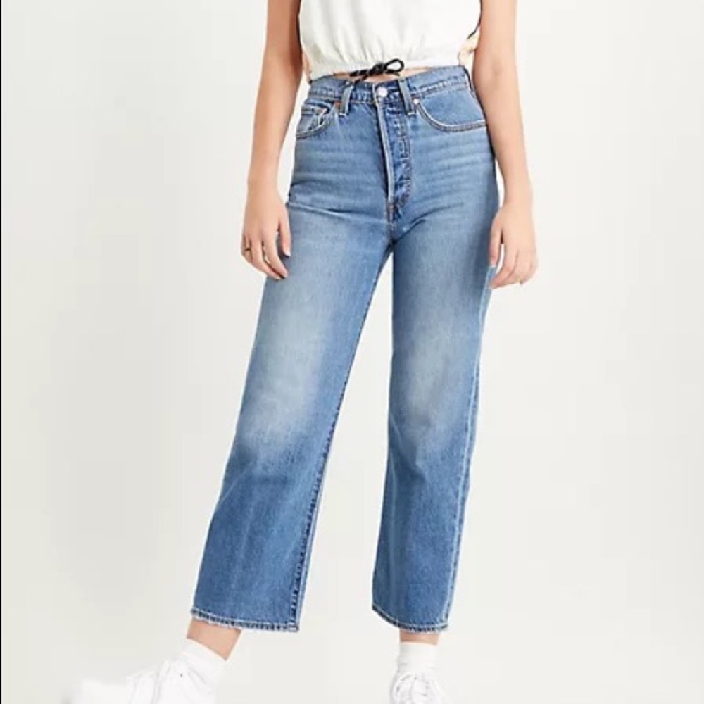 Levis ribcage straight jeans
